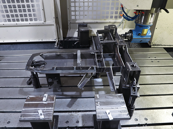 龍(lóng)門銑床加工(gong)